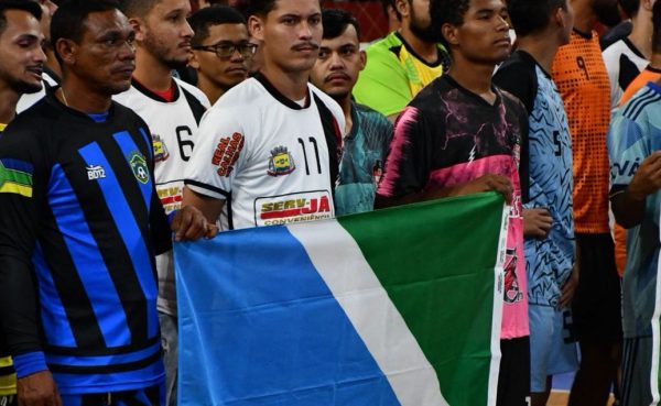 Abertura da Copa Tamarana de Futsal Empresarial emociona público e homenageia ícone do esporte local